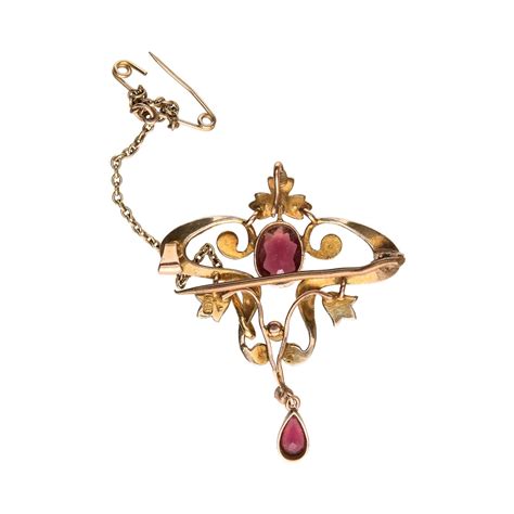 9ct Gold Garnet And Seed Pearl Broochpendant