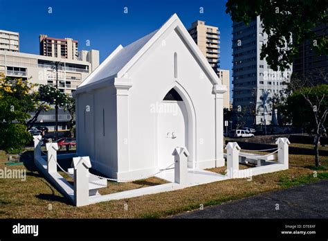 A White Mausoleum In The Makiki Cemetery In Honolulu Hawaii Stock