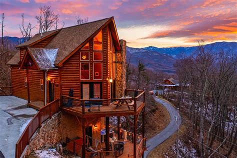 Top 15 Smoky Mountain Cabin Rentals For A Gorgeous Getaway