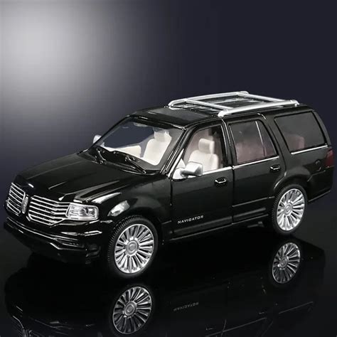 High Simulation Exquisite Diecasts And Toy Vehicles Caipo Car Styling Lincoln Navigator Luxury