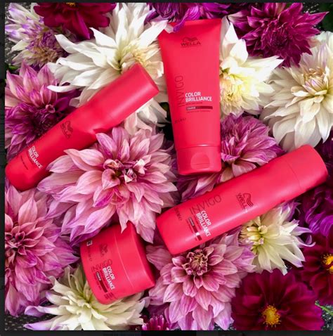 How to stop your bright colours fading. How to wash your hair like a colourist