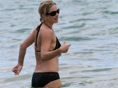 Christina Applegate Nuda Anni In Beach Babes My Xxx Hot Girl