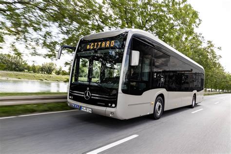 Daimler Buses Busmobilit T Von Morgen Daimler Buses Auf Der Busworld