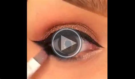 How To Brighten Your Eyes With Makeup Step By Step Dashingamrit