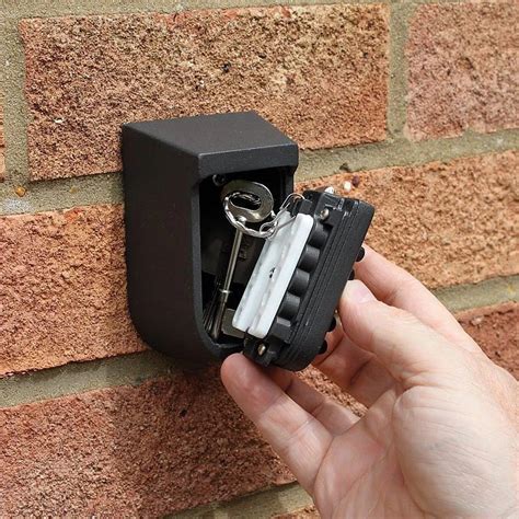 1pc Black Security Key Locker Outdoor Combination Hide Key Safe Lock