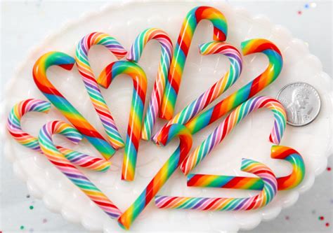 These homemade candy canes taste minty and sweet and will look adorable hanging on your tree and peeking out of stockings. Fake Candy Canes - 47mm Super Cute Candy Cane Faux Candy ...