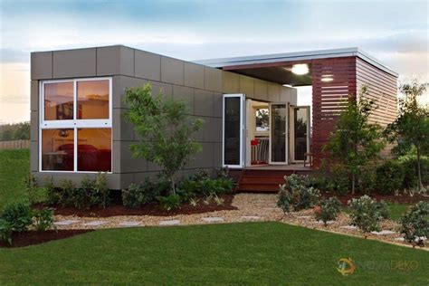 Modern And Cool Shipping Container Guest House Decomagz Prefab