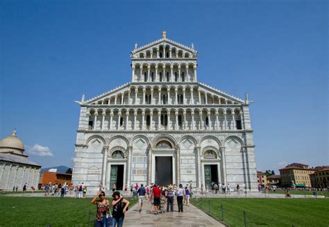 Piazza Del Duomo Pisa