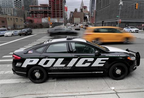 Ford Launches Fusion Hybrid For Us Cops To Chase Bad Guys Save Fuel