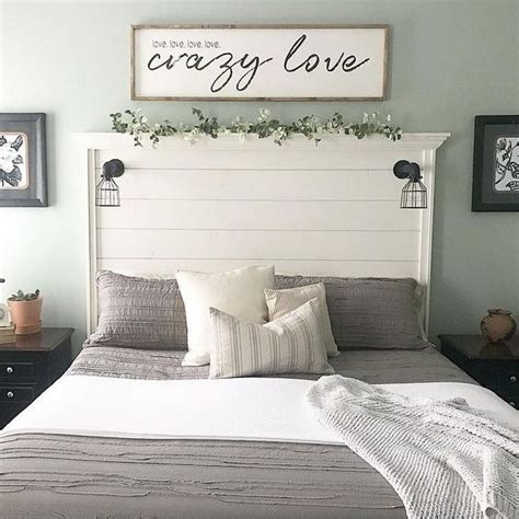 It's also great for both direct reading light and ambient lighting. +29 The 30 Second Trick For Master Bedroom Wall Decor ...