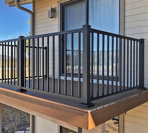 15 Simple And Modern Balcony Railing Designs For Home 2023