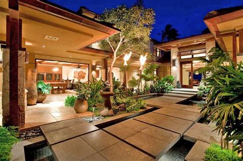 Beautiful House Seamless Indooroutdoor Living Hawaii