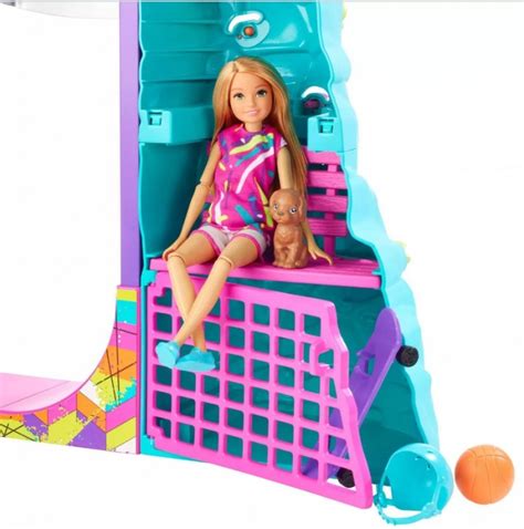 Новый сет с шарнирной куклой Стейси Barbie Team Stacie Doll And Playset