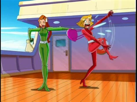 Pin By Jose Sandoval On Totally Spies Totally Spies Disney