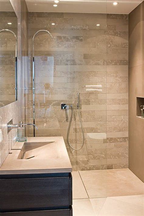 Une combinaison de couleurs très fraîche. Idée décoration Salle de bain - vasque à poser ...