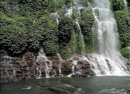 Harga dan akses menuju air terjun tanggedu. Biaya Dan Perjalanan Ke Air Terjun Barambai - Biaya Masuk ...