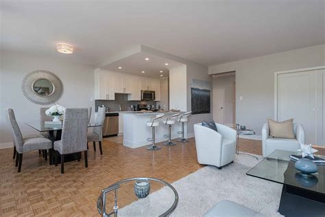Westmount Luxurious 2 Bedroom Apartments For Rent At 4300