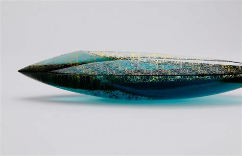 Japanese Kirikane Glass Artist Akane Yamamoto S Precise Application Of Gold Filament To Form
