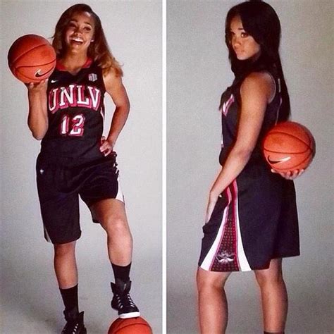 Drake Spotted At Gonzalez Twins Unlv Womens Basketball Game Jocks