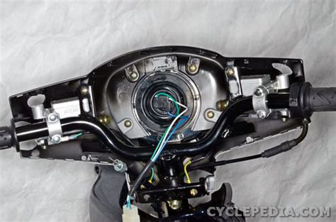 You are bidding on a 2015 kymco like 200i 50th anniversary the perfect combination of classic vintage nostalgia and kymco modern technology and reliability is now in a fast. KYMCO Like 200i Scooter Online Service Manual - Cyclepedia