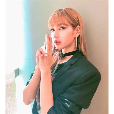 Photos 180618 Lisa Update Her Personal Instagram With Individual