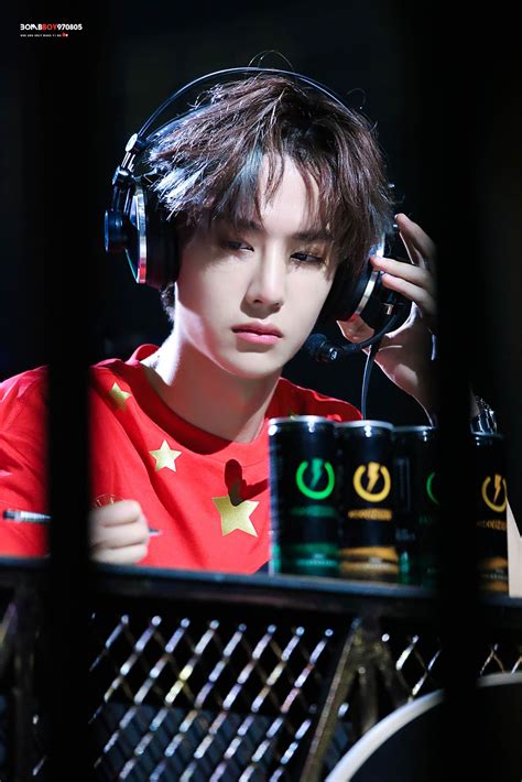 Discover more posts about wang yibo wallpapers. Wang Yibo Wallpapers - Top Free Wang Yibo Backgrounds ...