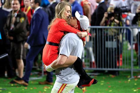 Super Bowl Patrick Mahomes Girlfriend Celebrates Win