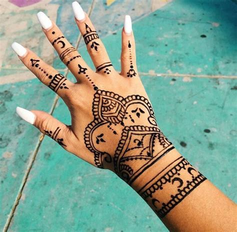 Henna Tattoos Henna Tattoo Hand Symbol Tattoos Finger Tattoos Mandala Tattoo Hand Tats Art
