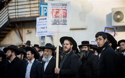 Ultra Orthodox Protesters Block Traffic At Jerusalem Anti Draft Rally