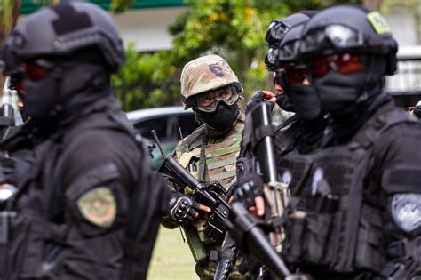 Check spelling or type a new query. LOOK: Davao's new SWAT members