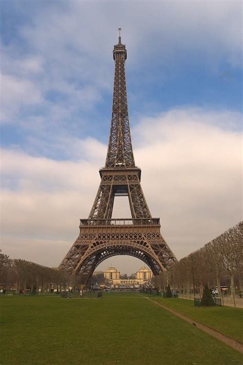 Gambar lucu menara eiffel kartun gambar meme. Asal Usul Menara Eiffel | Just For You Girls