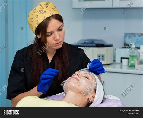 Girl Beautician Image And Photo Free Trial Bigstock