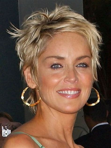 22 Funky Short Hairstyles For Over 40 Hairstyle Catalog