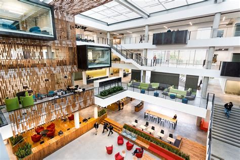 The full profile for this address includes the names of 177 recent residents. Spacestor | Workspace of the Week - Microsoft, Redmond