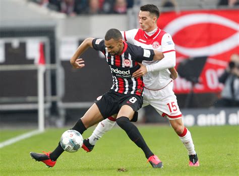 Vacinnated and recovered get four times as many seats. Eintracht Frankfurt holt sich Last-Minute-Punkt in Düsseldorf