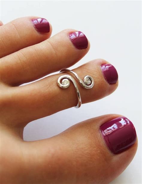 9 Beautiful Timeless Toe Rings Design For Brides Toe Ring Designs