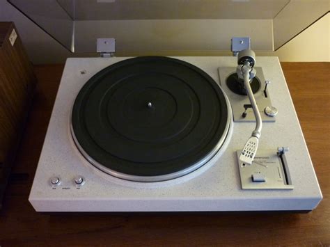 Beautiful Kenwood Kd 2055 The Rock Vintage Turntable For Sale