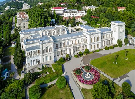 У нас все места, которые стоит посетить на карте, с адресами, фото, описанием и ценами. Ливадия (Ялта) — путеводитель по отдыху в Крыму