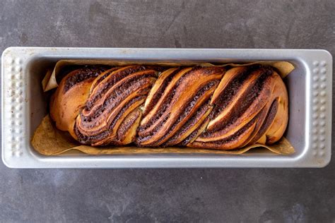 The BEST Chocolate Babka Recipe - Momsdish
