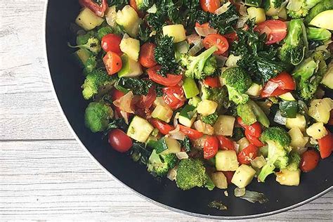 It has small florets and long, thin stalks. A Fast and Easy Vegetable Saute: Healthy Food for Busy ...