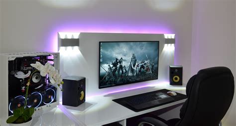 20 Gaming Battlestations That Will Make You Ridiculously Jealous