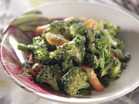 Carrots are an excellent source of biotin, potassium, and vitamin k, so meet your quota with these delightful dishes meet your carrot quota with these delightful dishes, from appetizers to desserts. Roasted Broccoli and Carrots with Carrot Top Pesto Recipe | Trisha Yearwood | Food Network