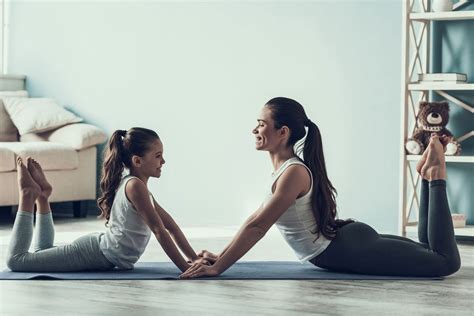 20 Posturas de Yoga para niños cuáles son sus beneficios Bioguia
