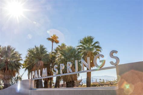 how to travel between los angeles and palm springs