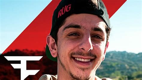 Is Faze Rug Married His Bio Age Girlfriend Brother Height Net