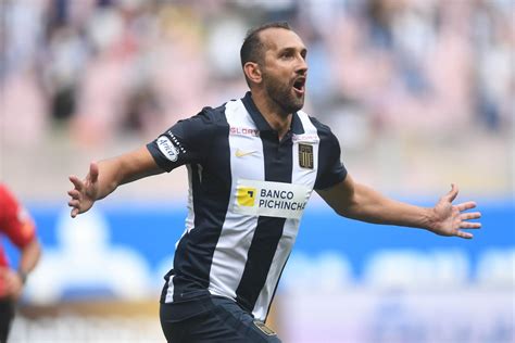 Alianza Lima ganó 1-0 a Sporting Cristal por la primera final de la
