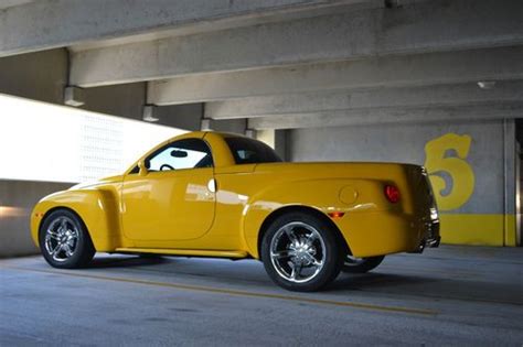Sell Used 2005 Chevrolet Ssr Six Speed Convertible Supercharged