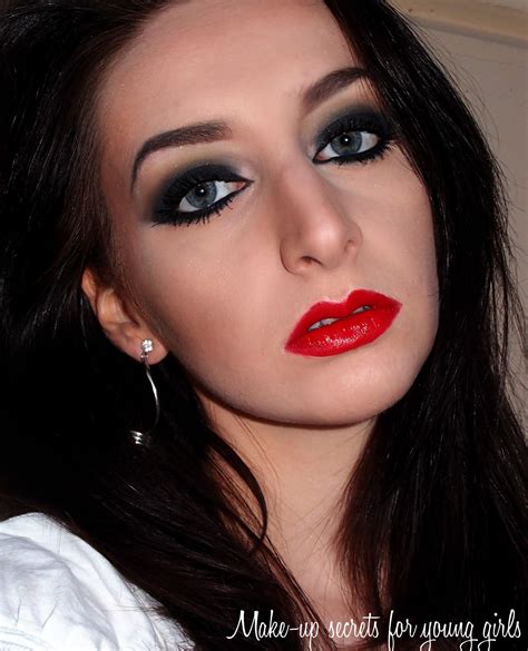 Make Up Secrets For Young Girls Trend Inverno 2013 Sexy Smokey Eyes E