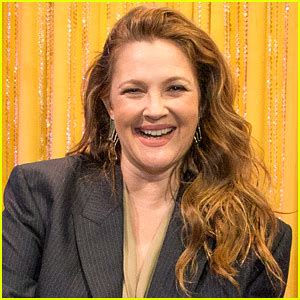 Drew Barrymore To Host The MTV Movie TV Awards MTV Movie TV Awards Drew Barrymore
