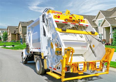 High Capacity Rear Load Garbage Trucks Pt1100 Rearload Trash Trucks